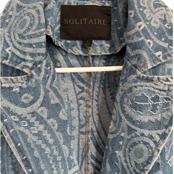 Solitaire Vintage Blue Paisley Women's Jean Jacket - Picture 4 of 4